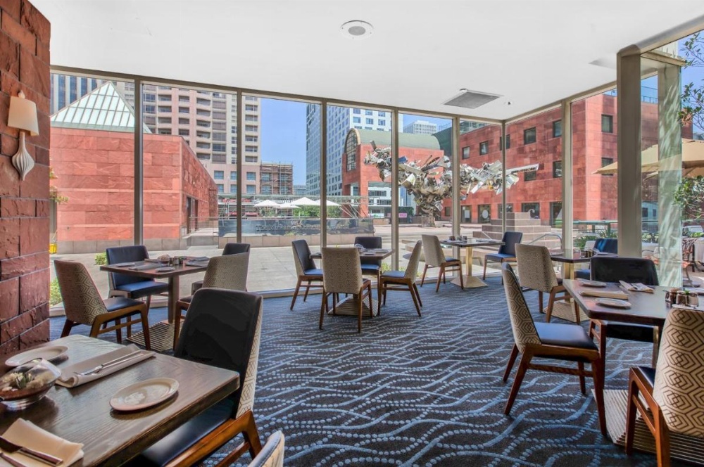 Omni Los Angeles Hotel At California Plaza